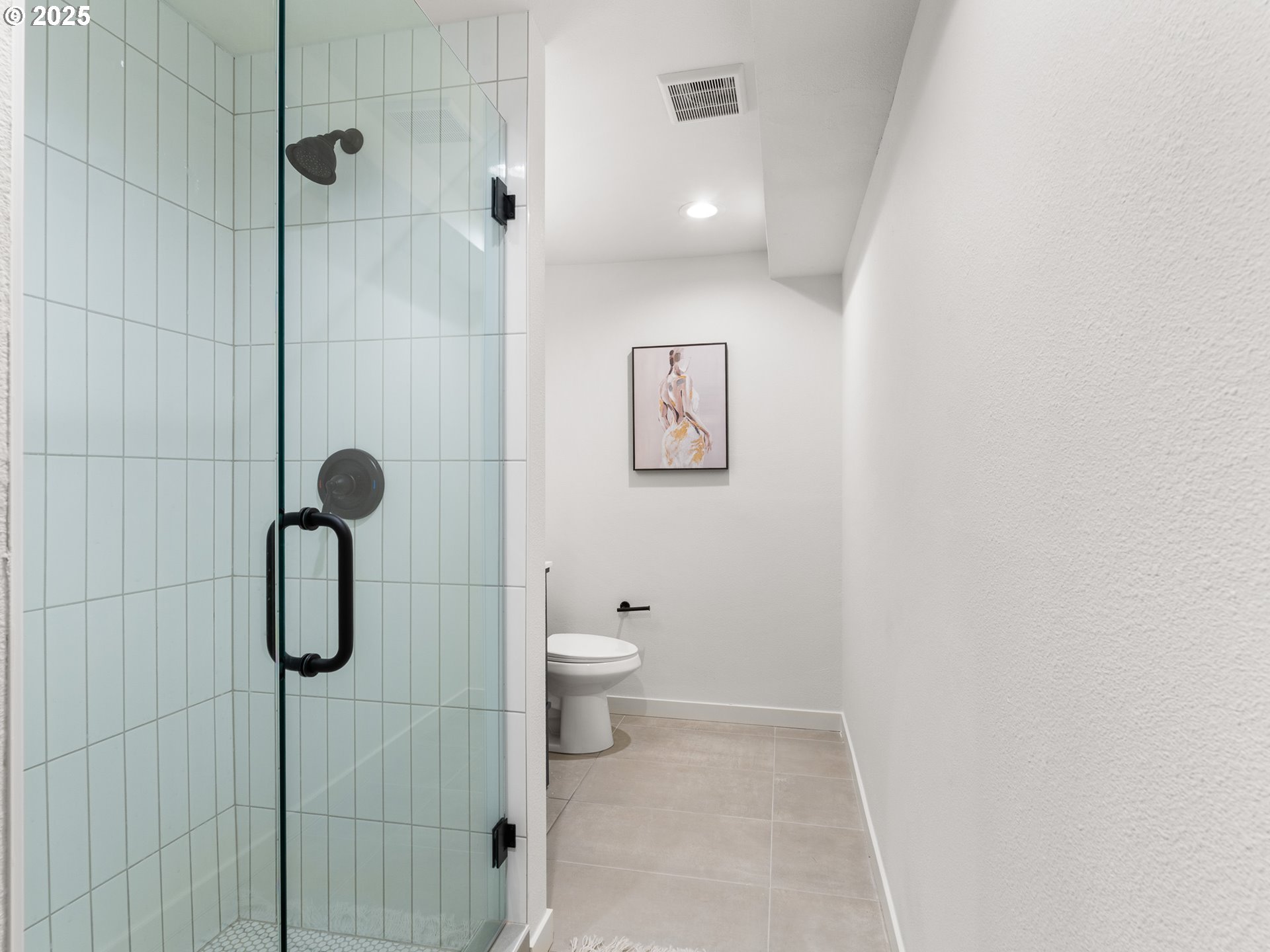 2251 FERNWOOD CIR