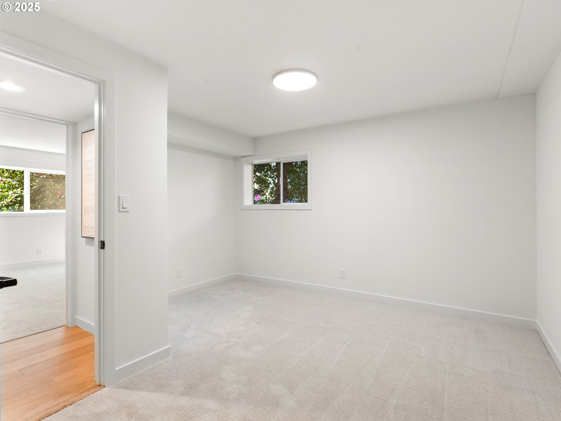 2251 FERNWOOD CIR