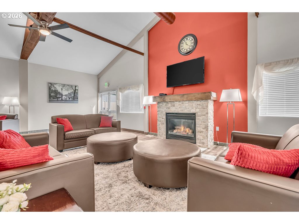 13900 SE HIGHWAY 212 190