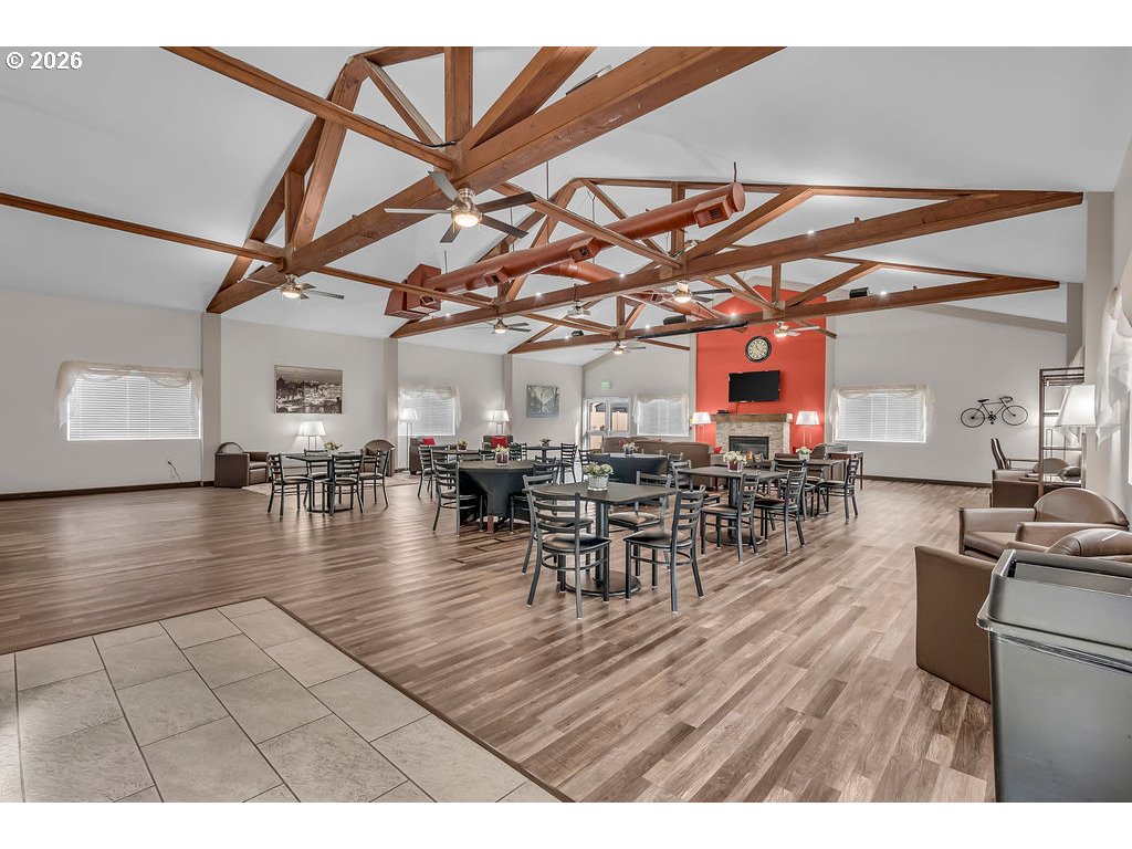 13900 SE HIGHWAY 212 190