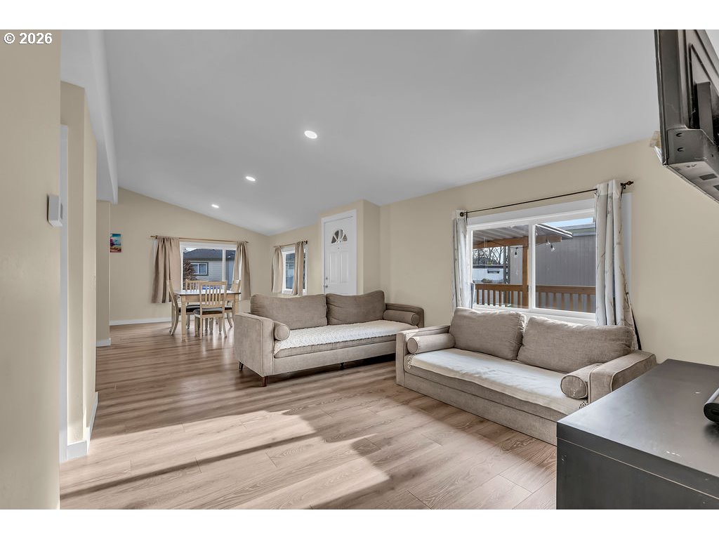 13900 SE HIGHWAY 212 190