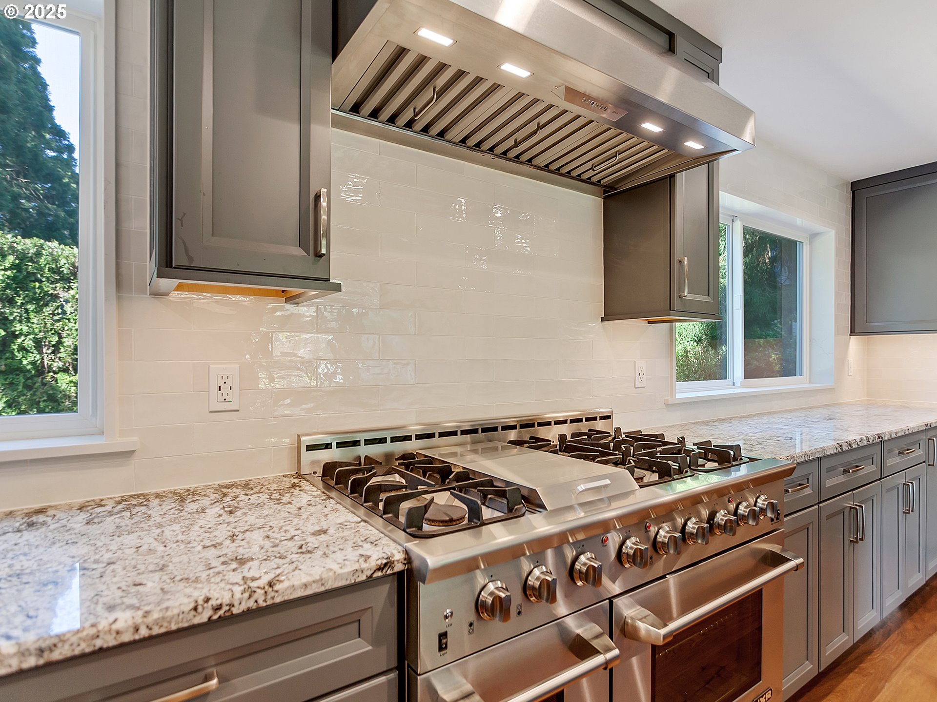 21463 SW CHRISTENSEN CT