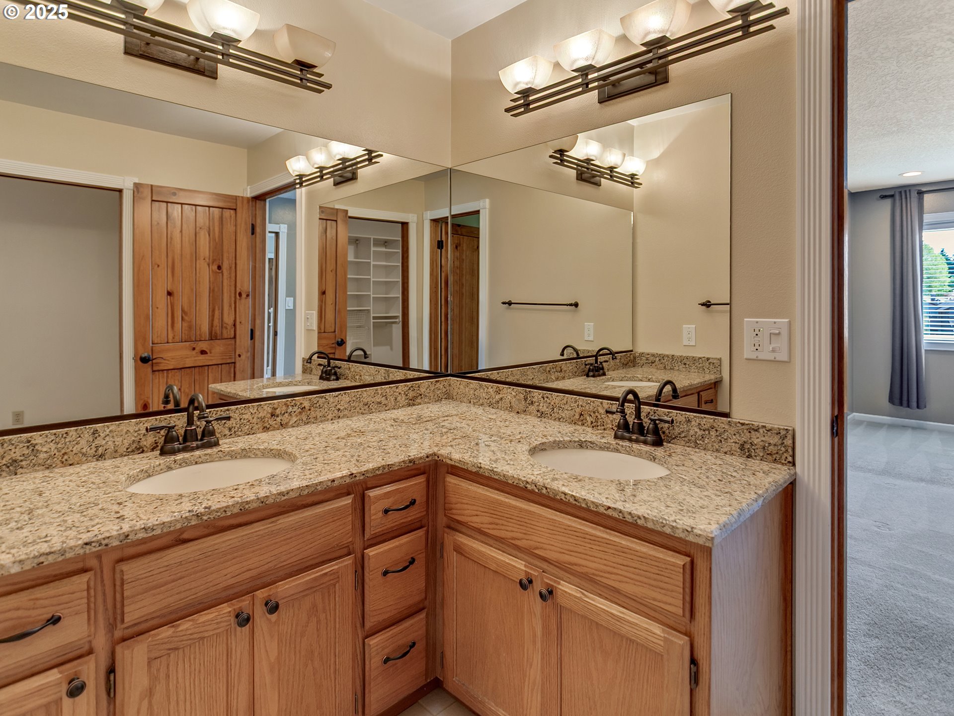 21463 SW CHRISTENSEN CT