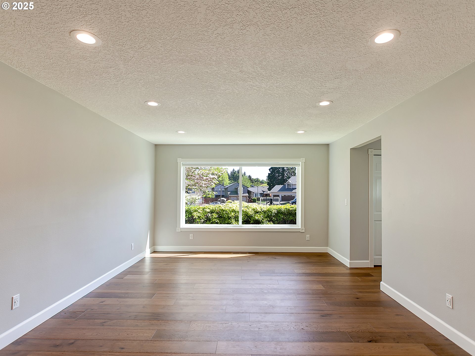 21463 SW CHRISTENSEN CT