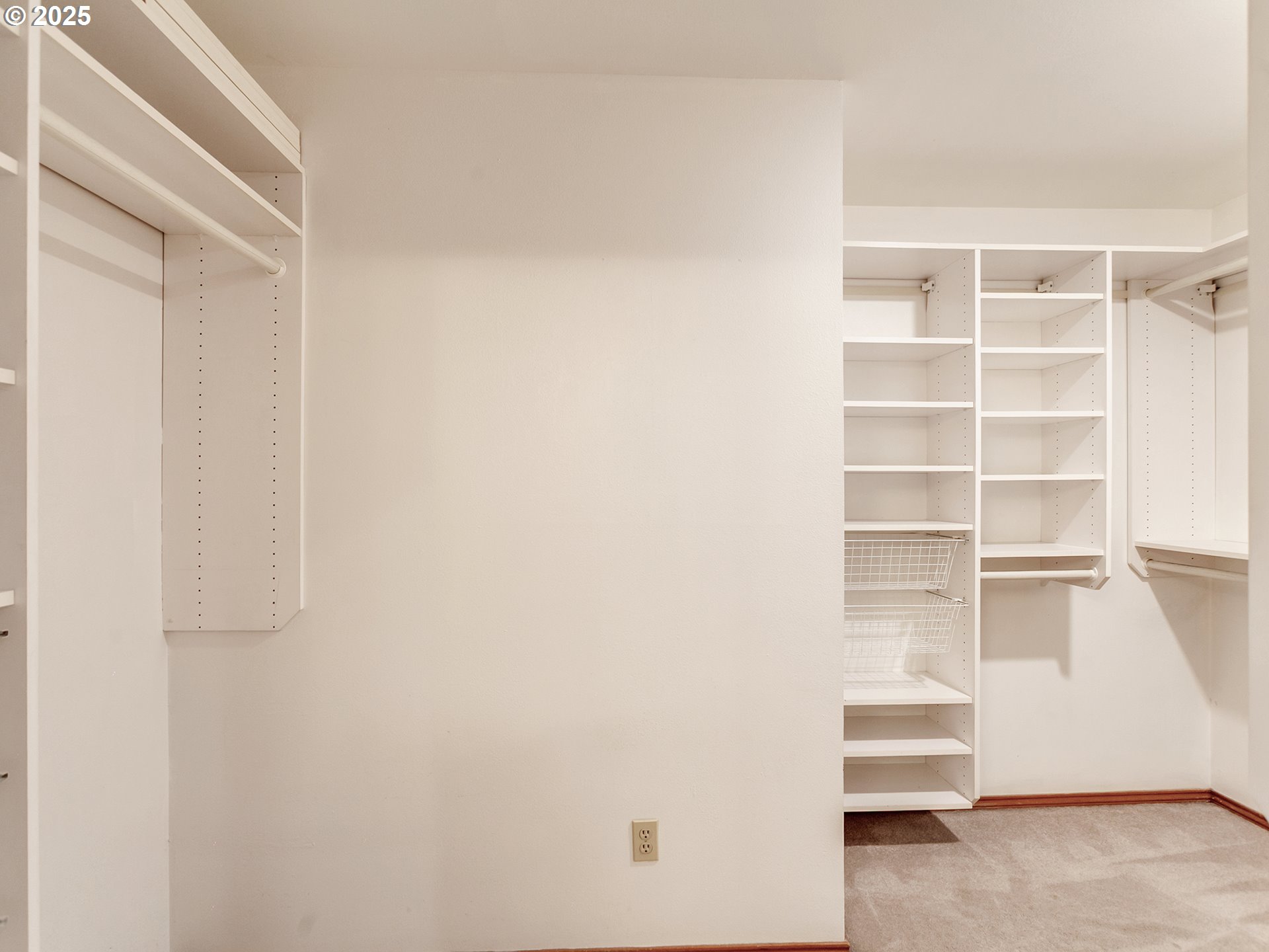 21463 SW CHRISTENSEN CT