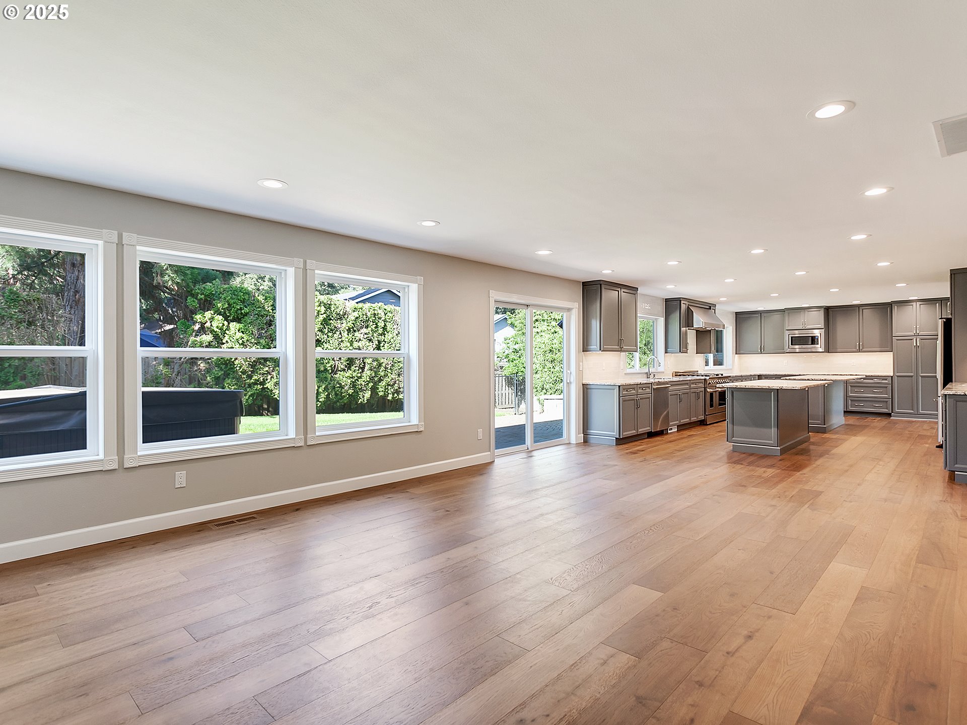 21463 SW CHRISTENSEN CT