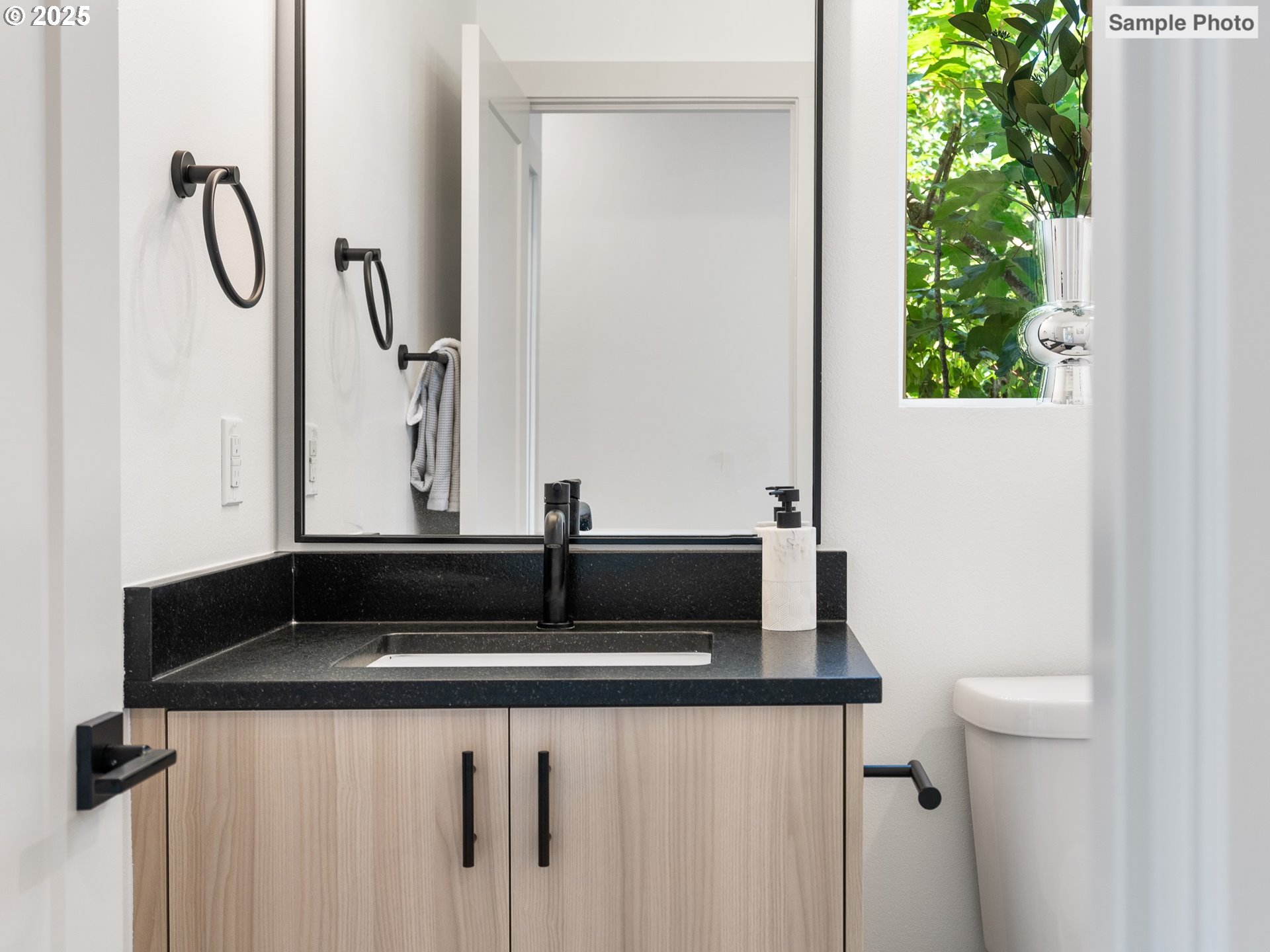 207 NE Going ST 3, Portland Unit: 3