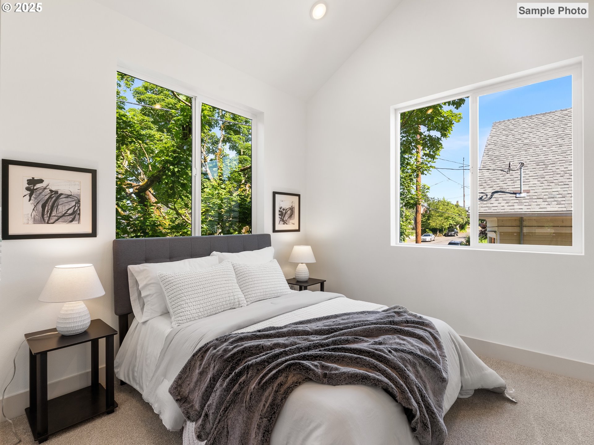 207 NE Going ST 3, Portland Unit: 3