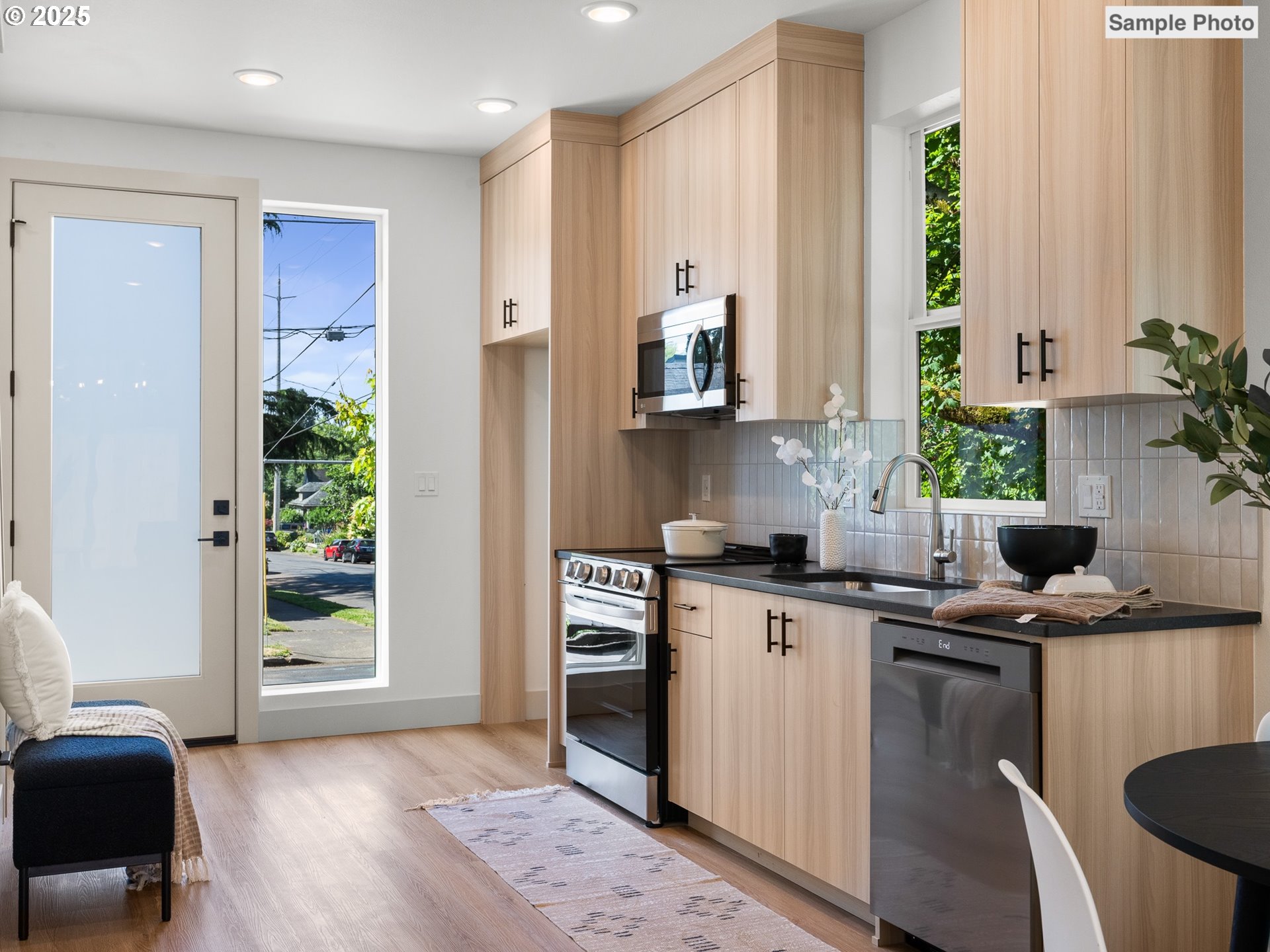 207 NE Going ST 3, Portland Unit: 3