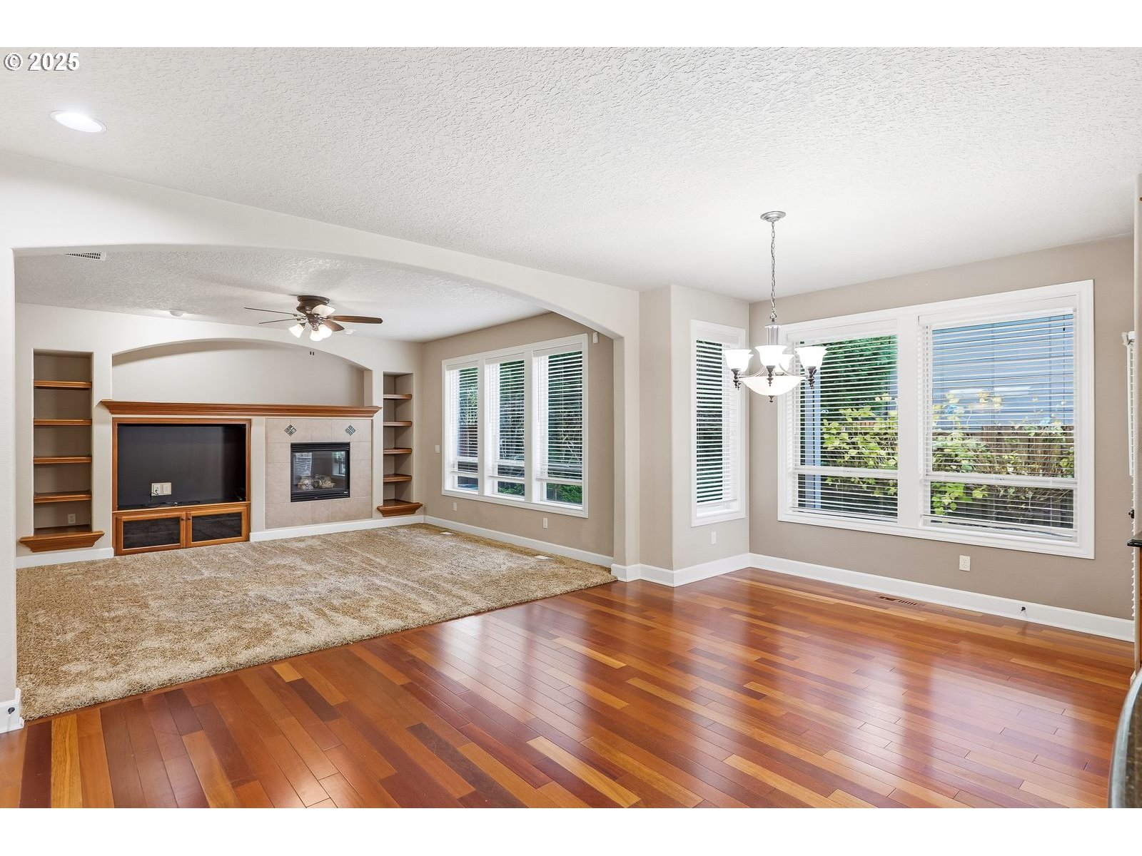 16955 SW RICHEN PARK CIR