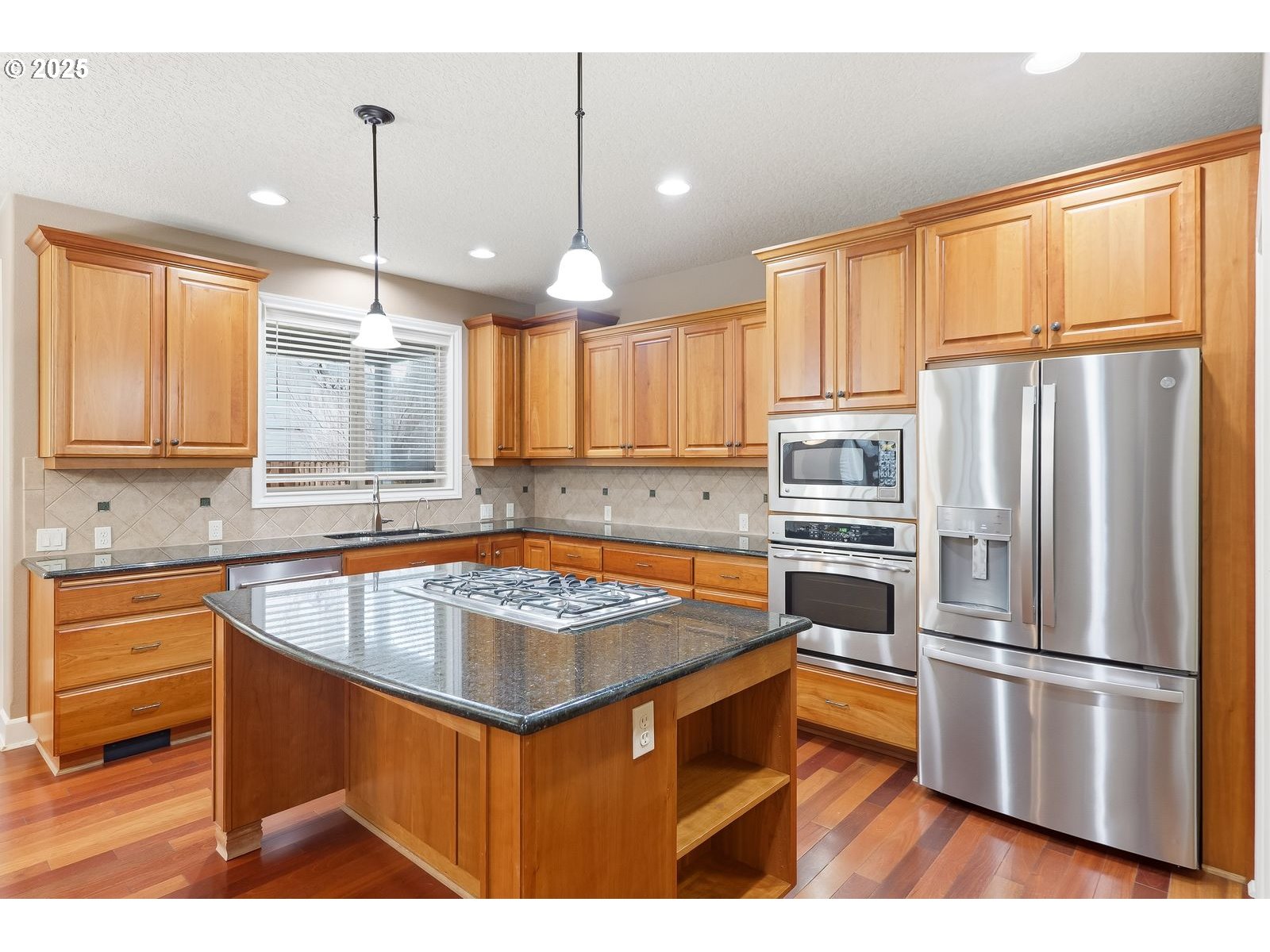 16955 SW RICHEN PARK CIR