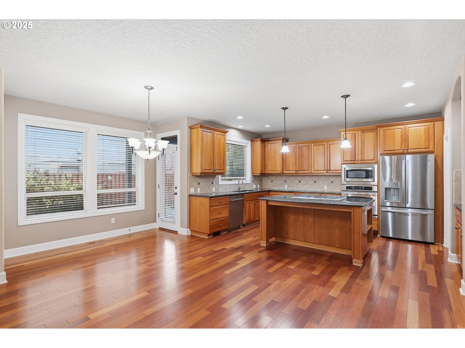 16955 SW RICHEN PARK CIR