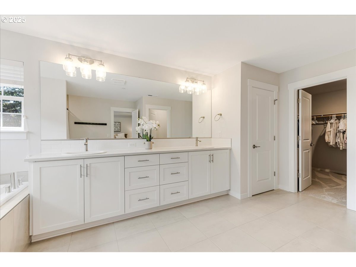 11224 SW STOCKHOLM DR