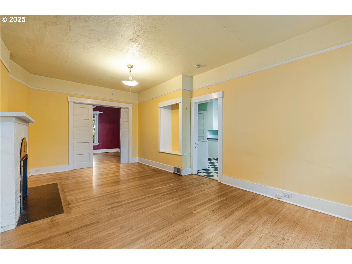 3716 SE BELMONT ST, Portland