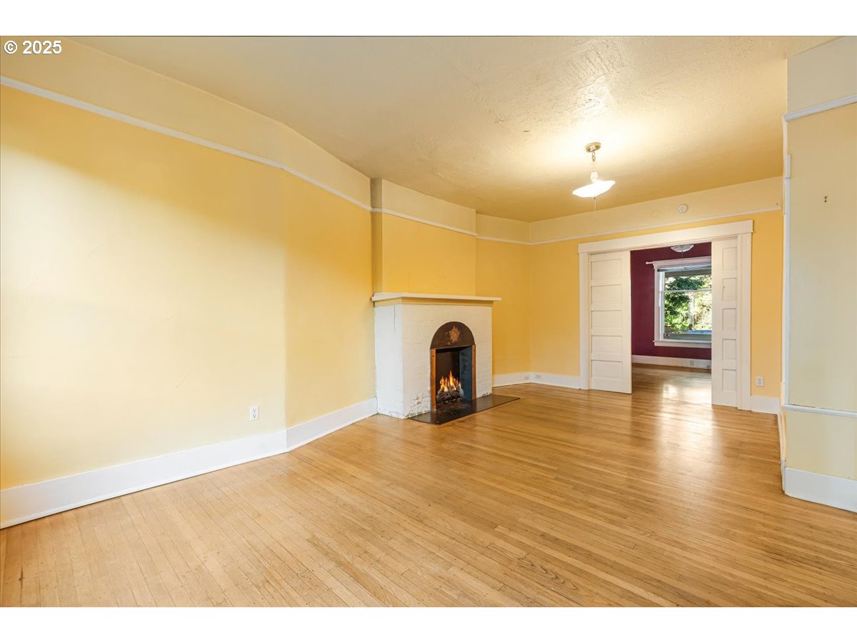 3716 SE BELMONT ST, Portland