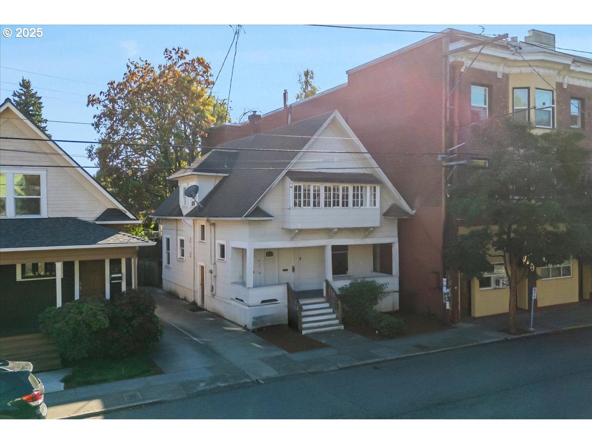 3716 SE BELMONT ST, Portland