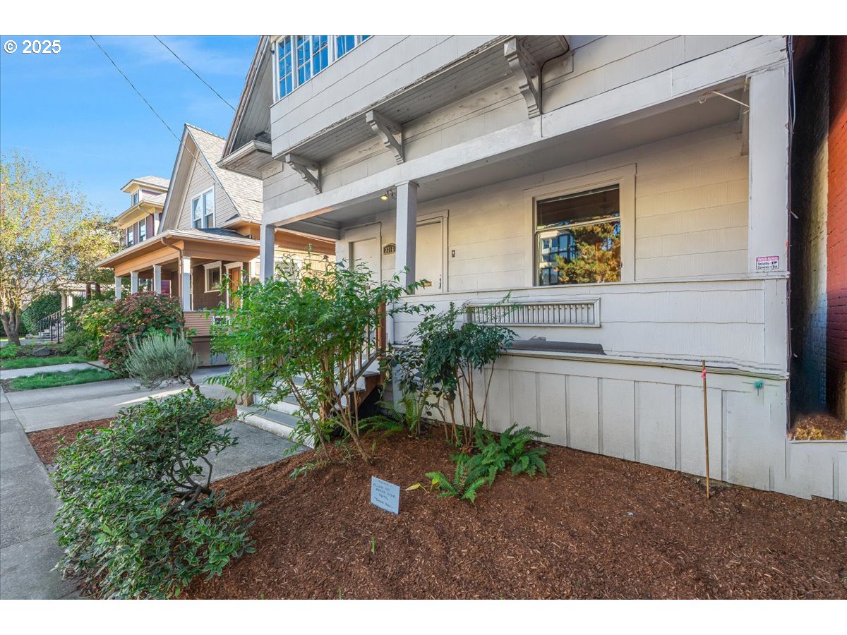 3716 SE BELMONT ST, Portland