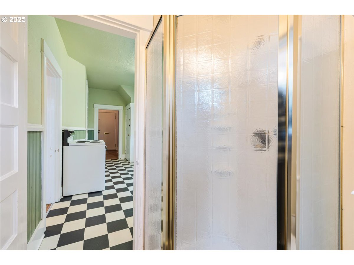 3716 SE BELMONT ST, Portland