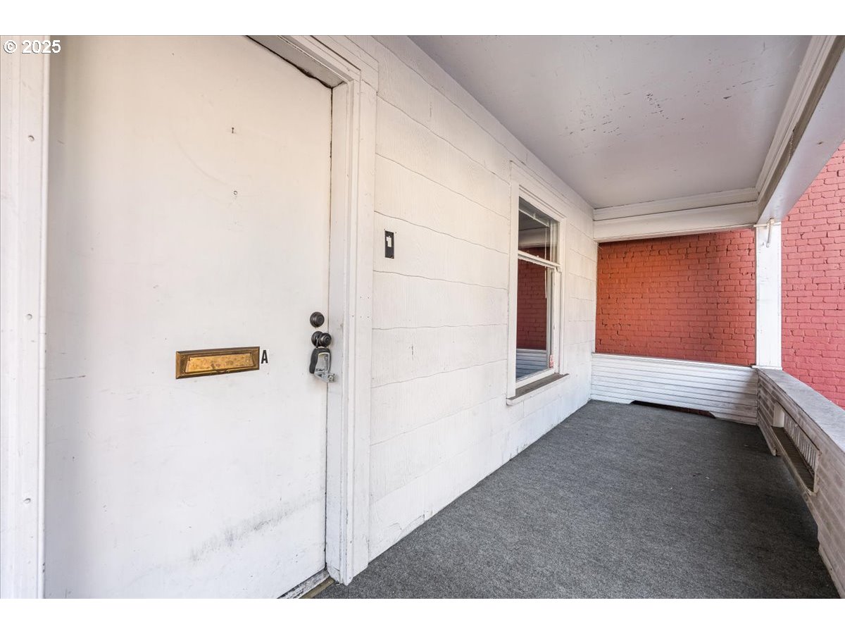 3716 SE BELMONT ST, Portland