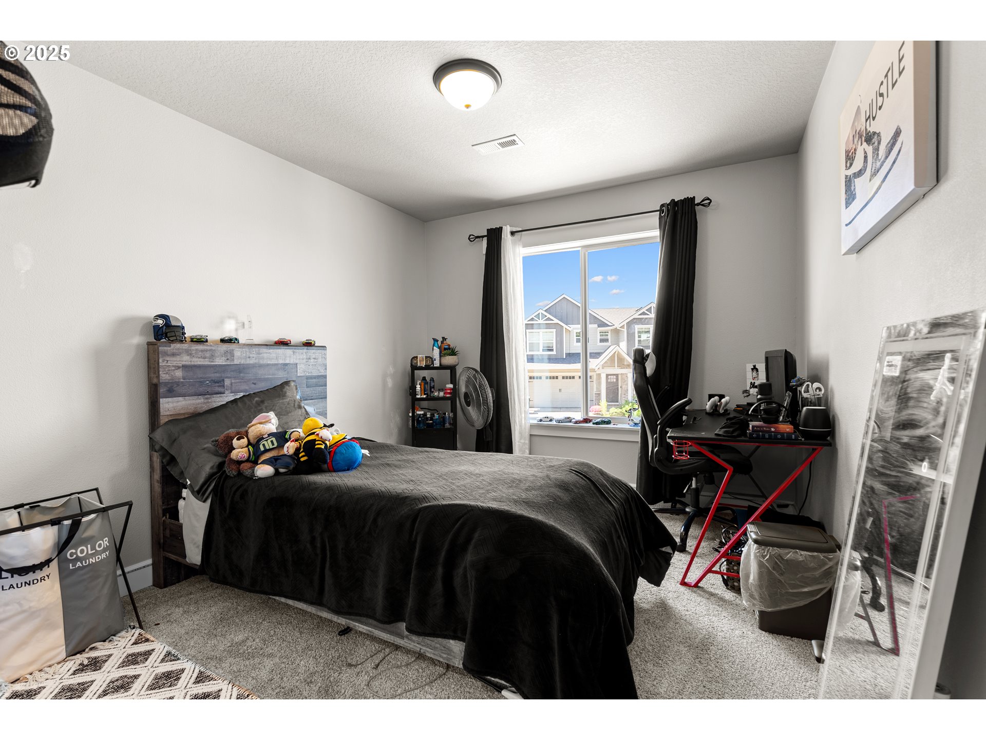 1066 NE REGAN HILL LOOP