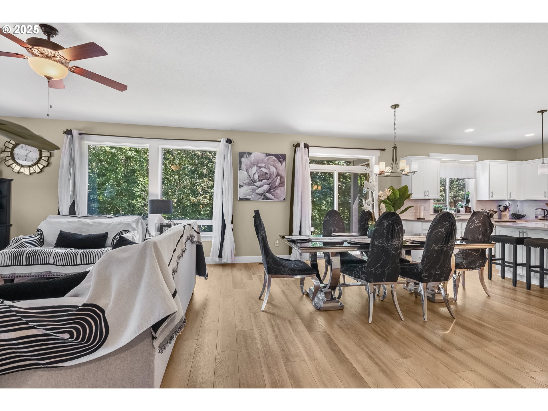 1066 NE REGAN HILL LOOP