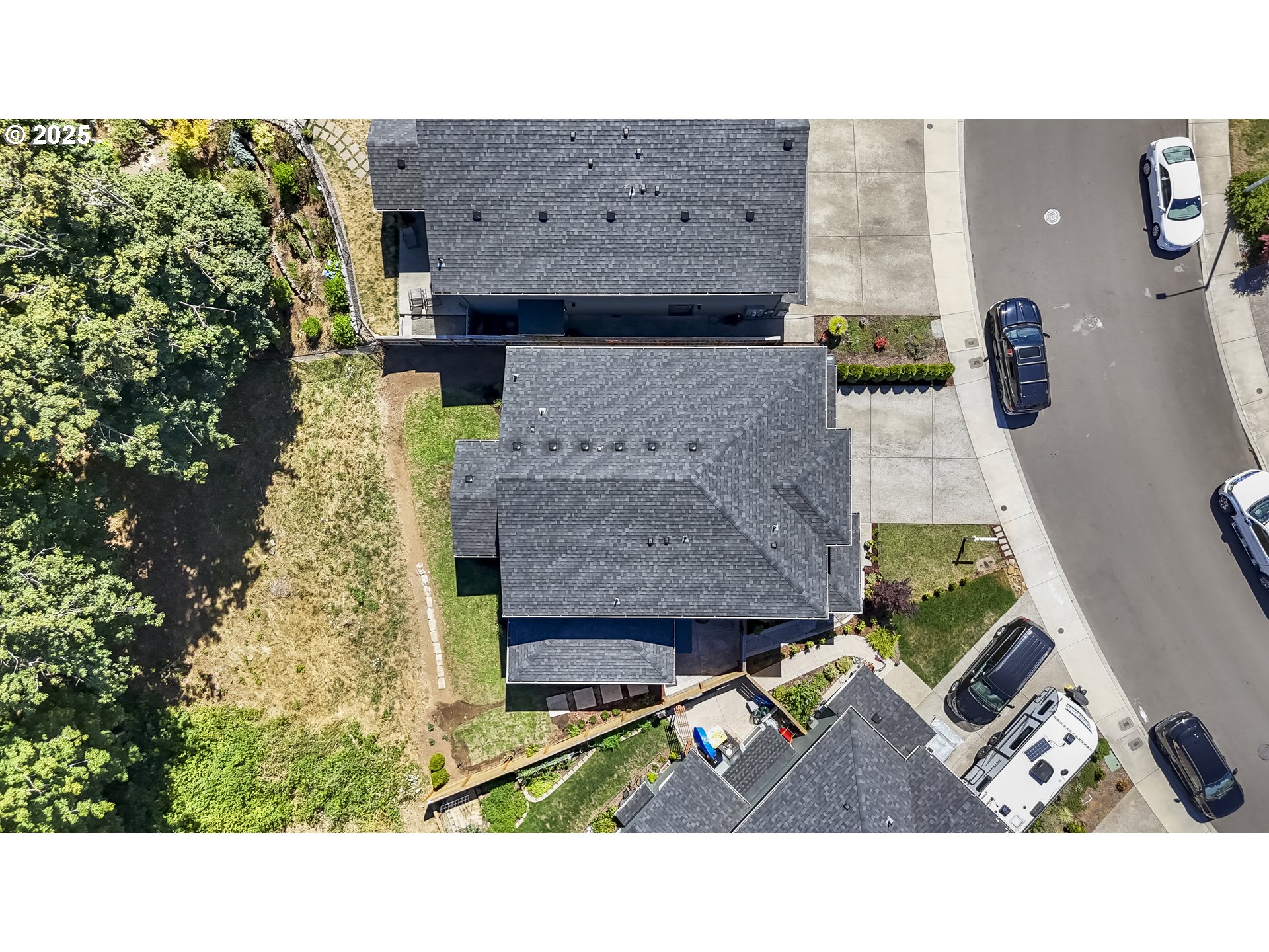 1066 NE REGAN HILL LOOP