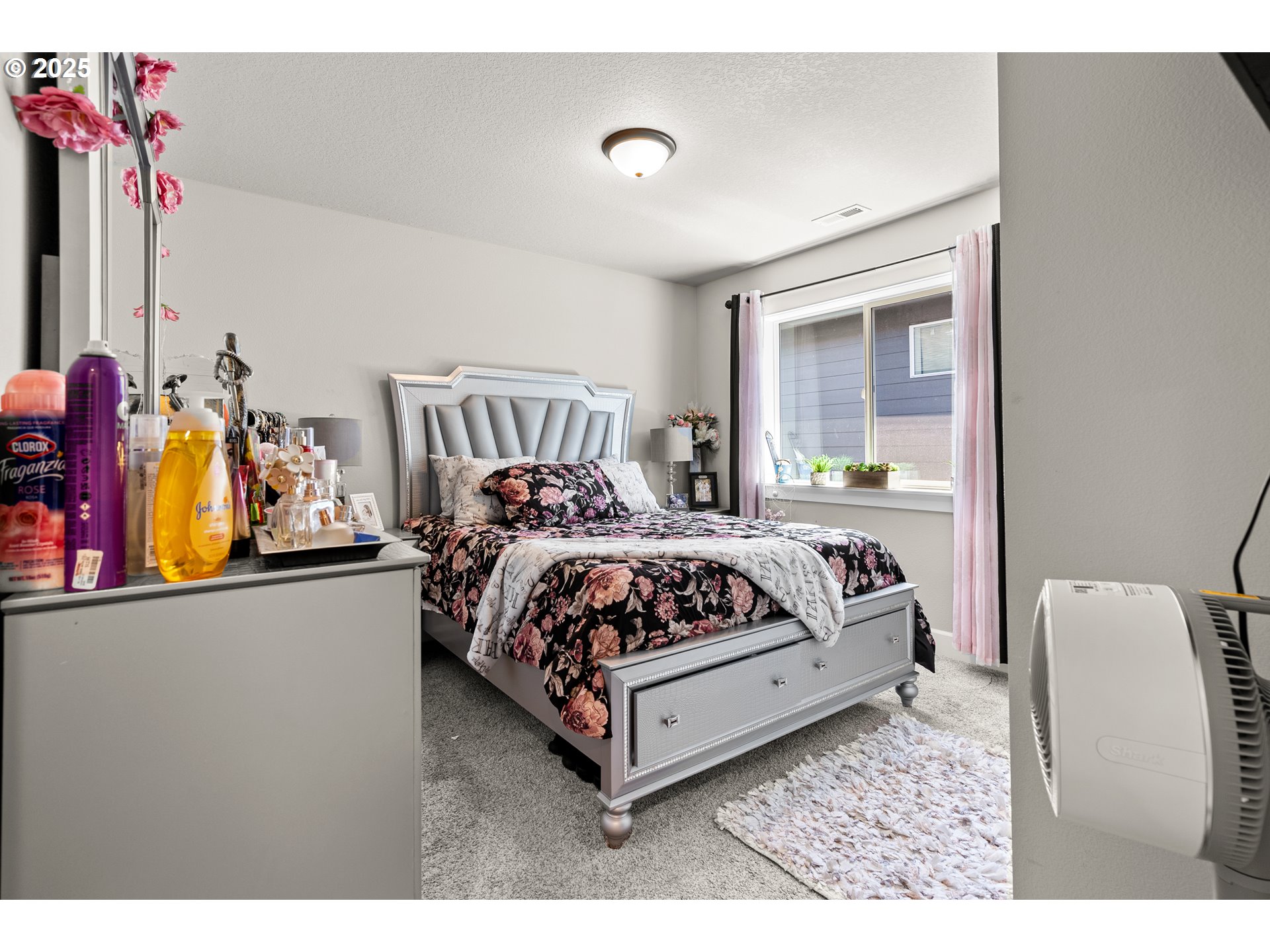 1066 NE REGAN HILL LOOP