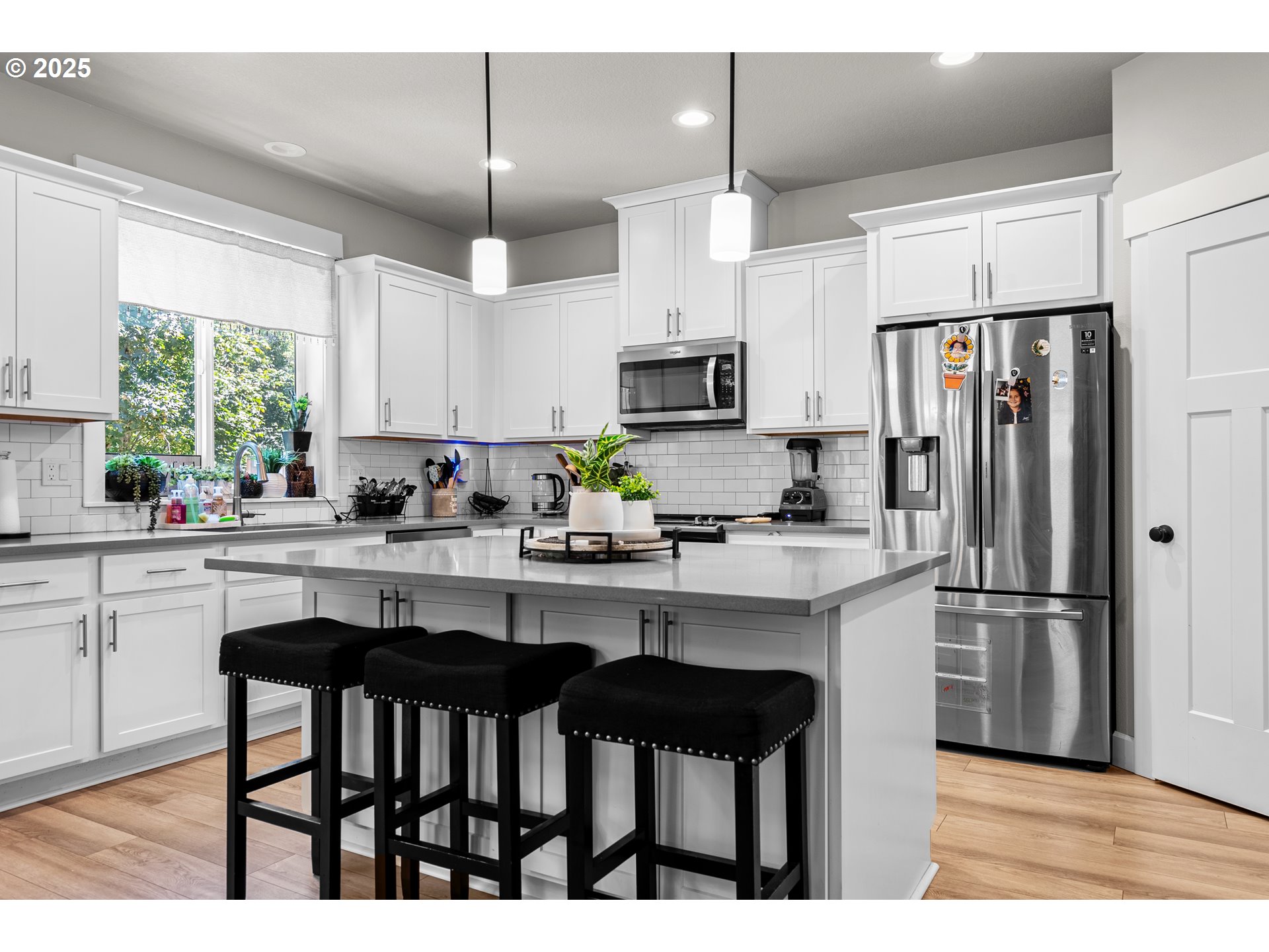 1066 NE REGAN HILL LOOP