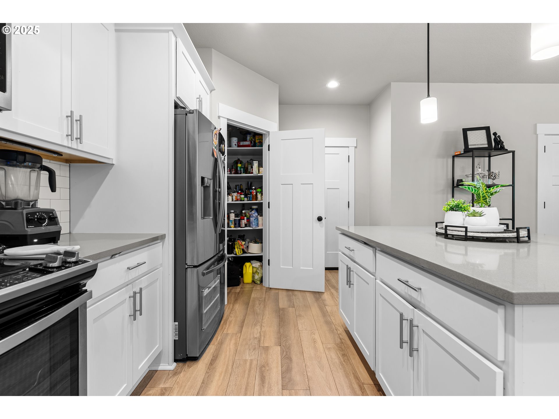 1066 NE REGAN HILL LOOP