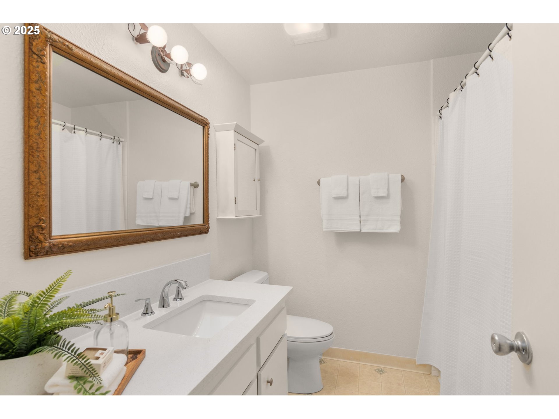 47 EAGLE CREST DR 26-B