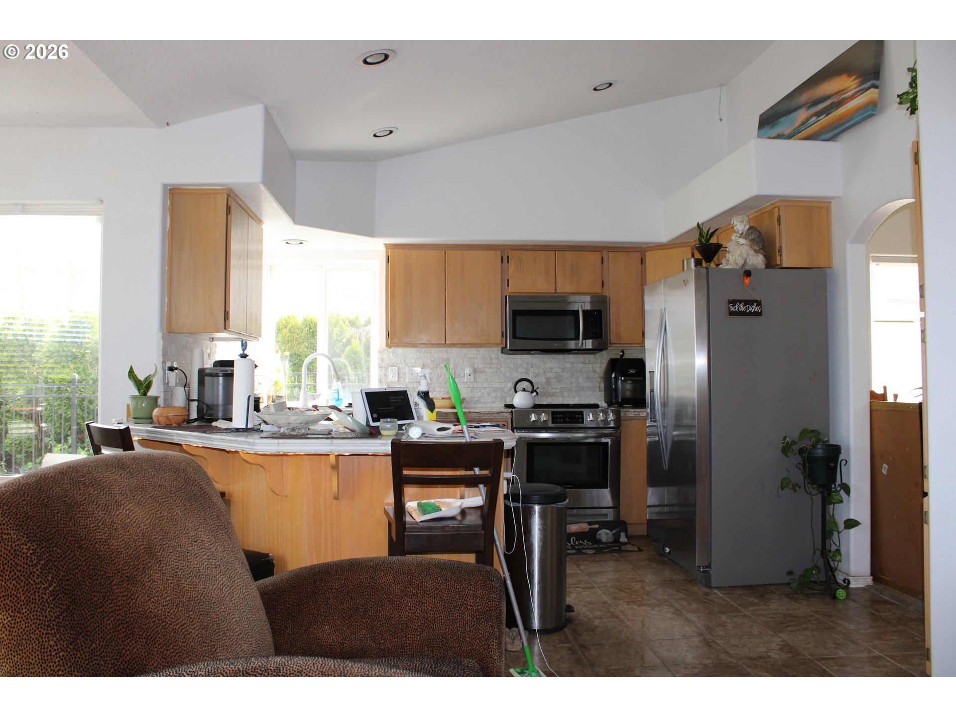 110 SW 16TH CT