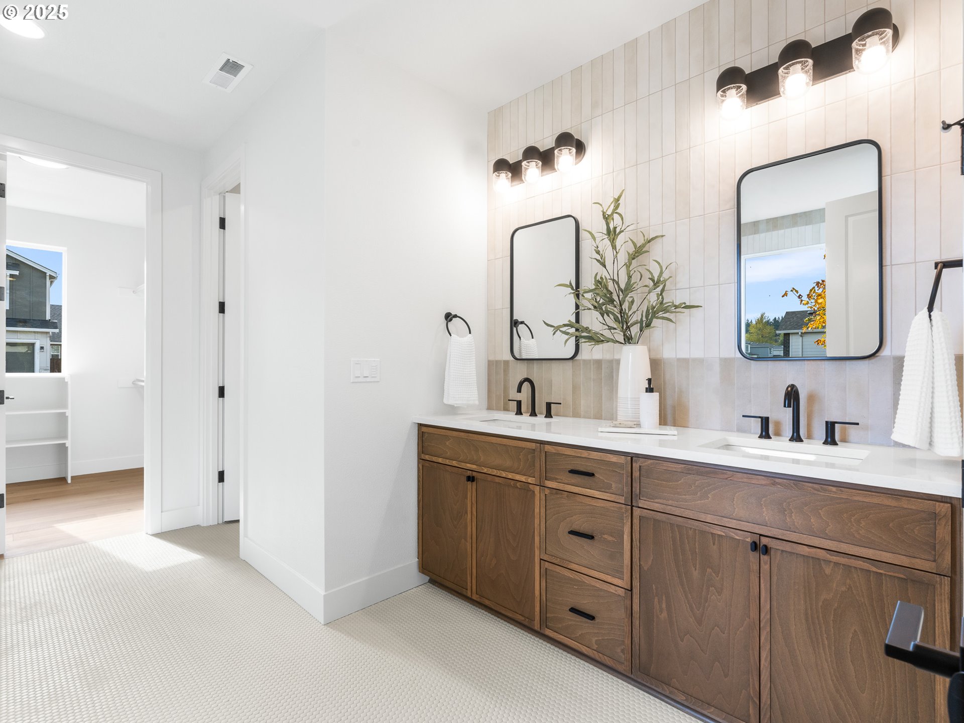 841 SW 49th DR, Gresham