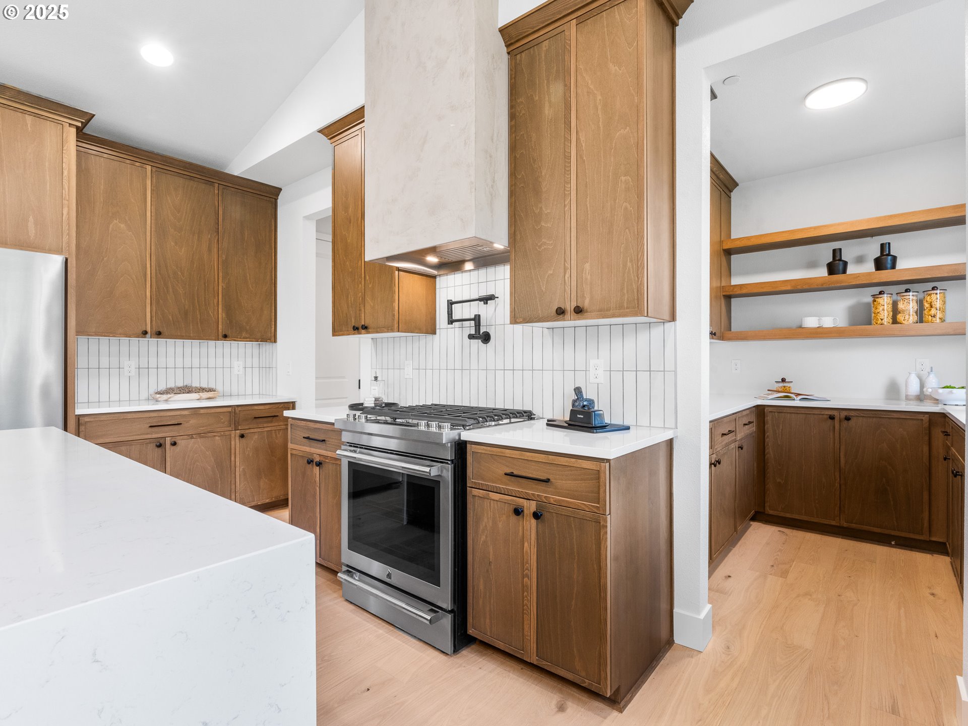 841 SW 49th DR, Gresham