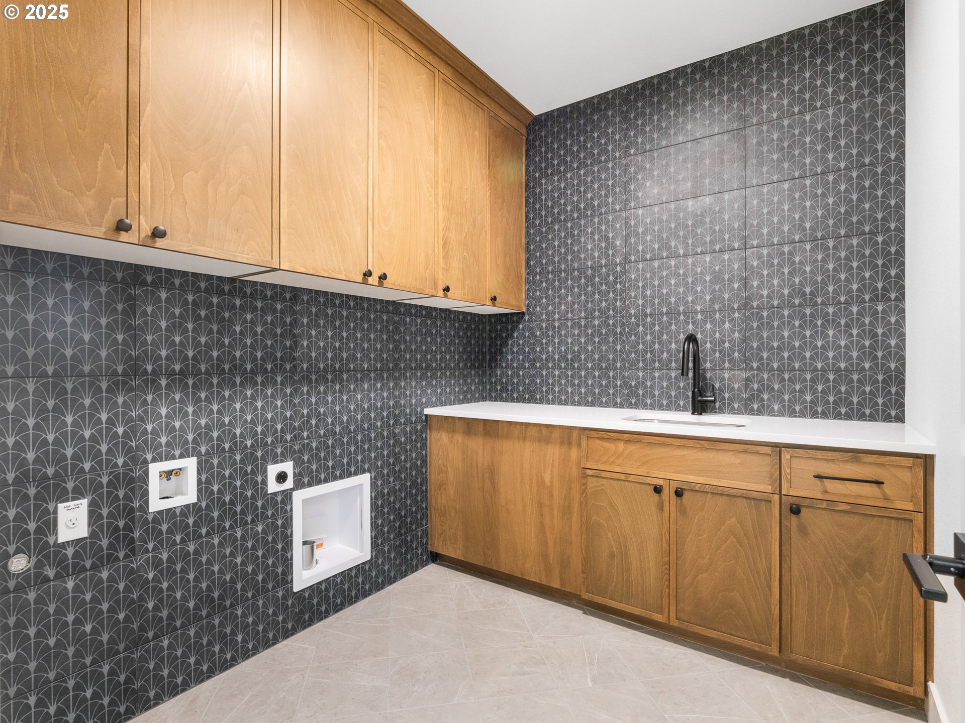 841 SW 49th DR, Gresham