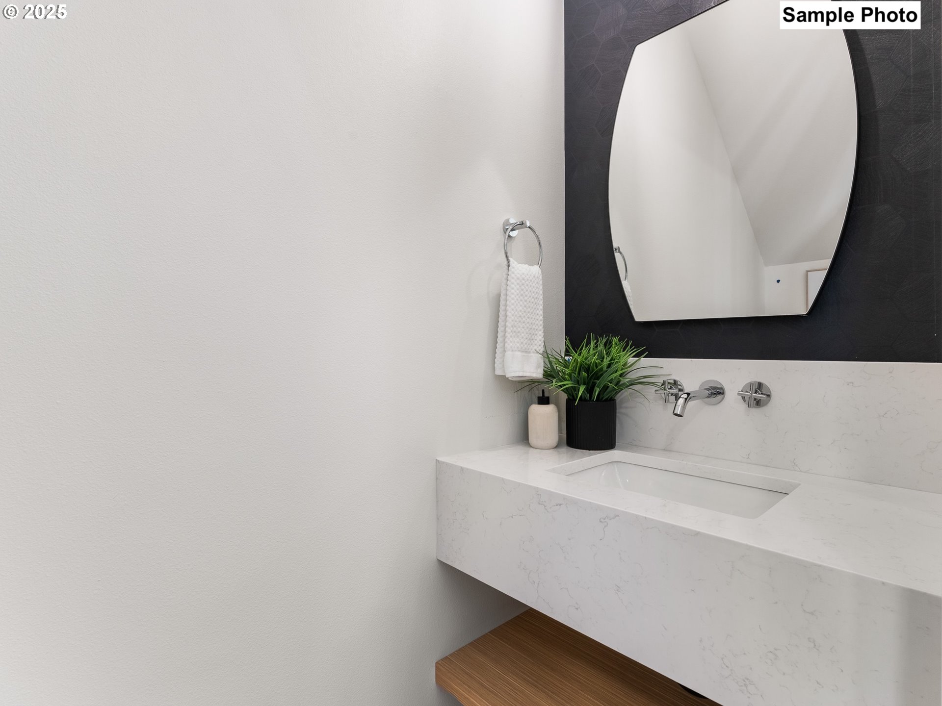 3001 NE Ainsworth ST, Portland