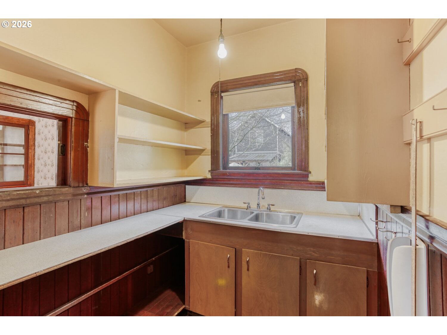 4037 NE GARFIELD AVE