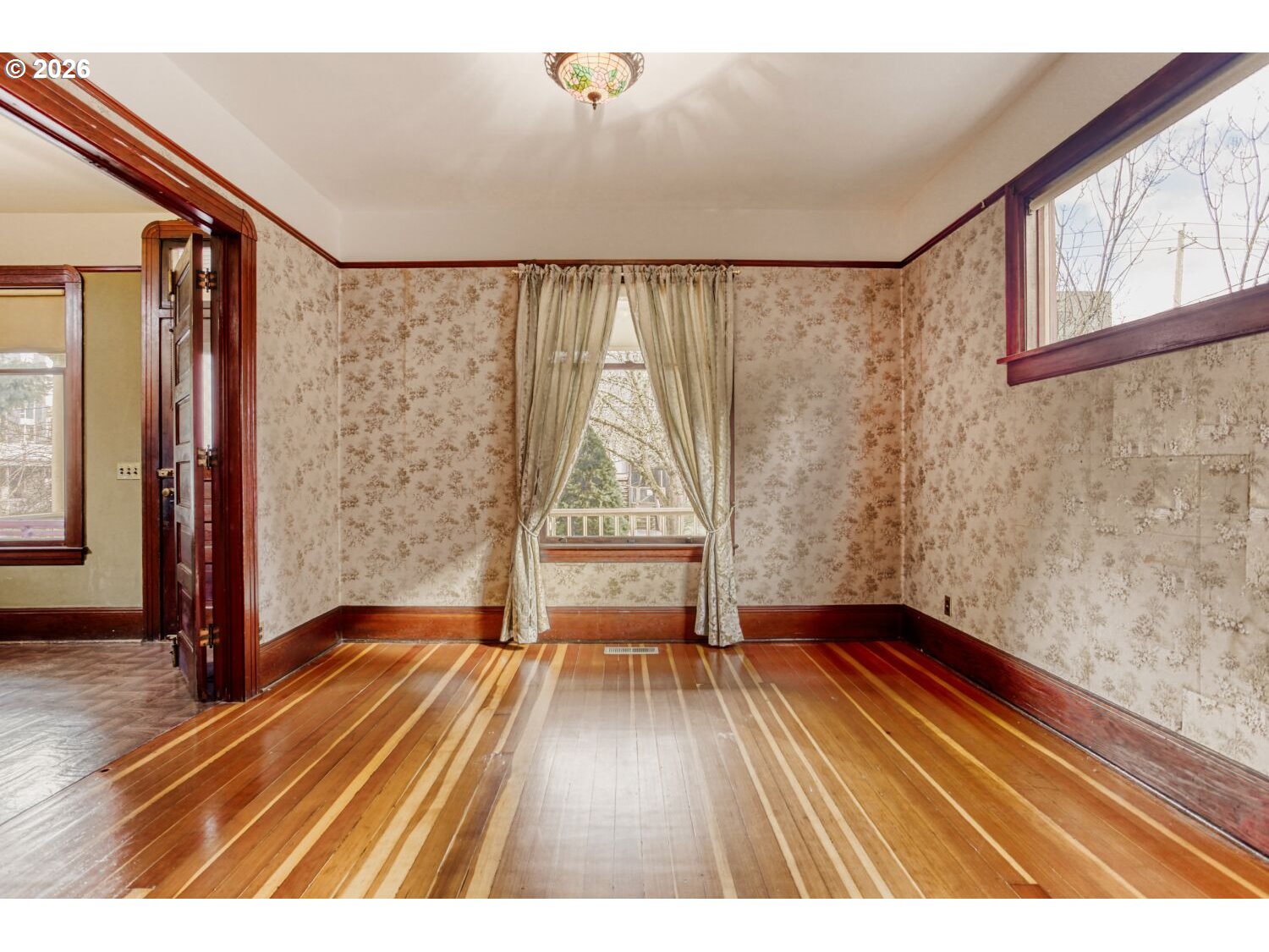 4037 NE GARFIELD AVE