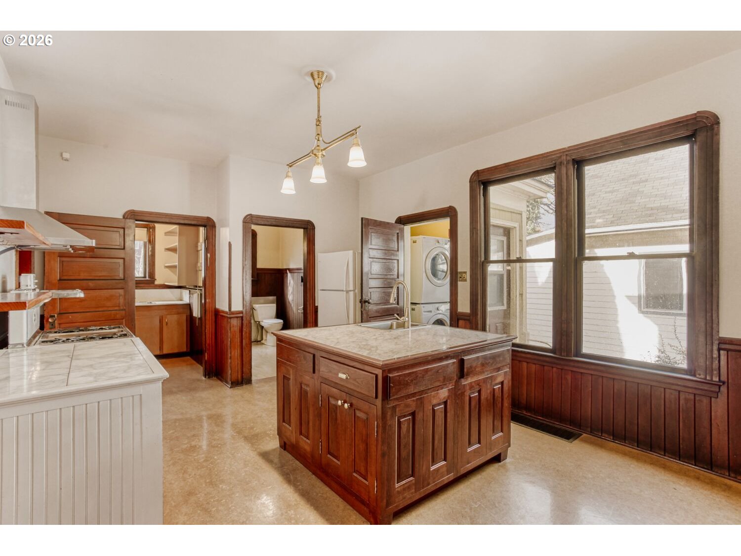 4037 NE GARFIELD AVE