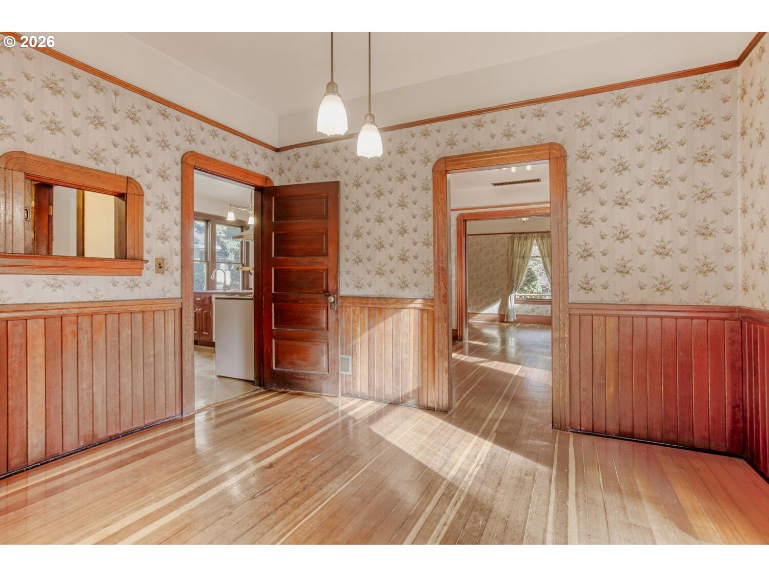 4037 NE GARFIELD AVE