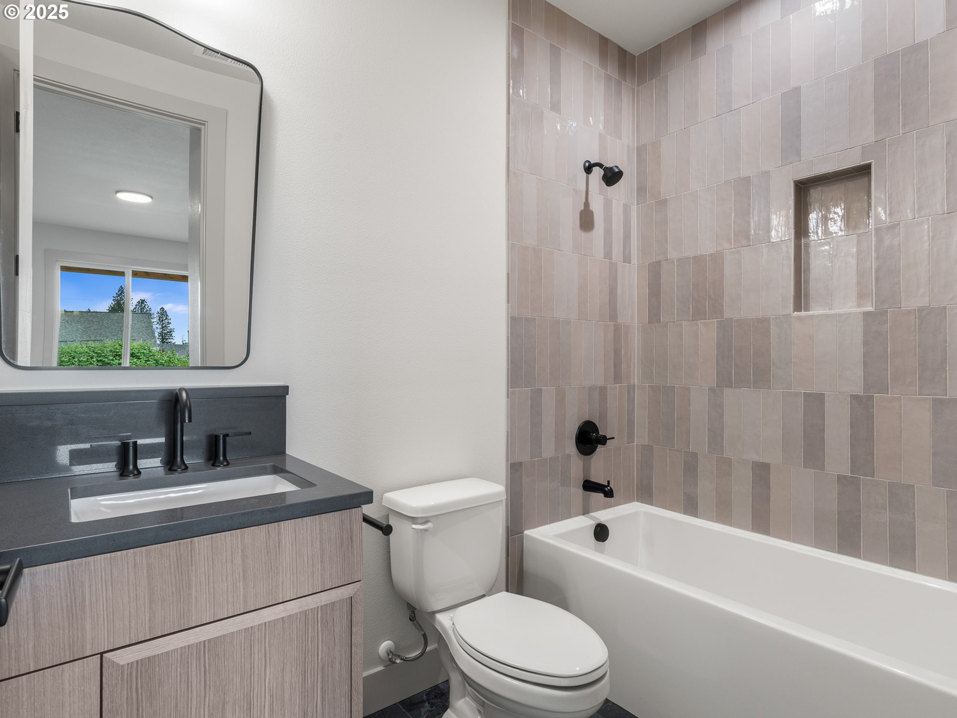 13164 SE Regency View