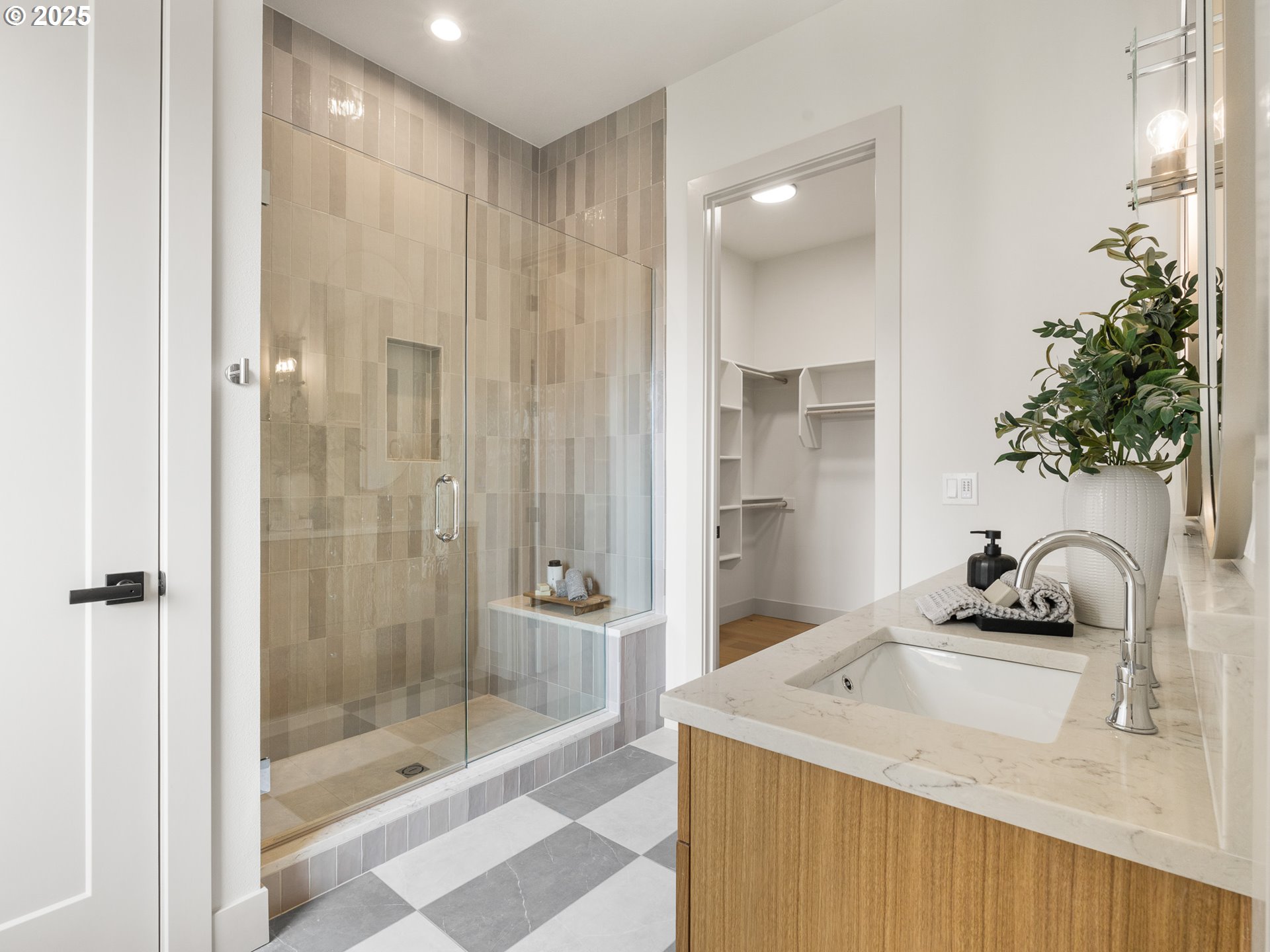 13164 SE Regency View