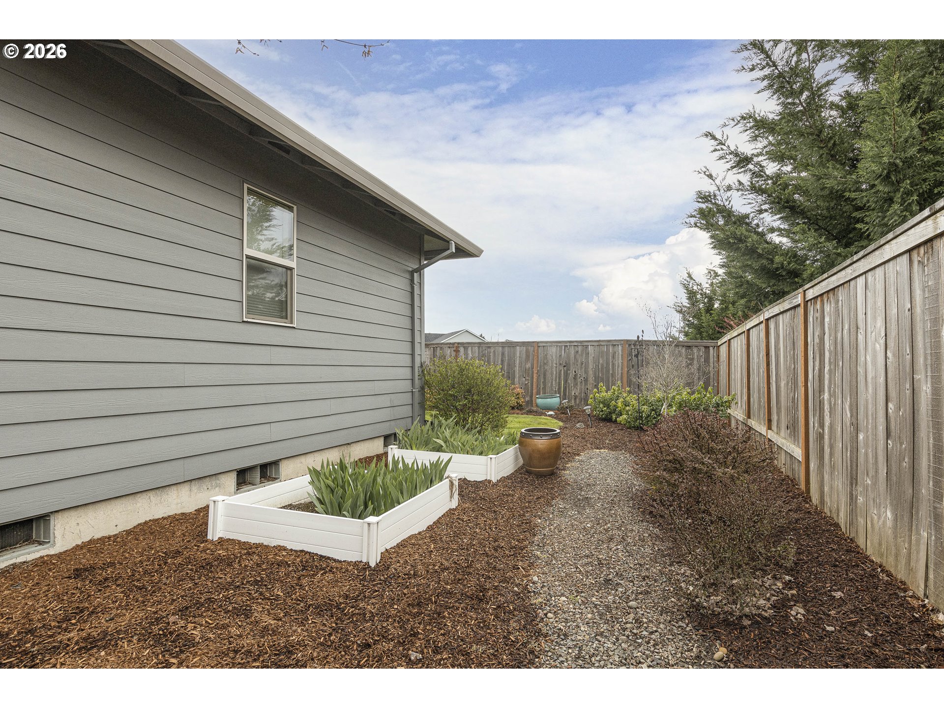 2132 NW MCGAREY DR, McMinnville