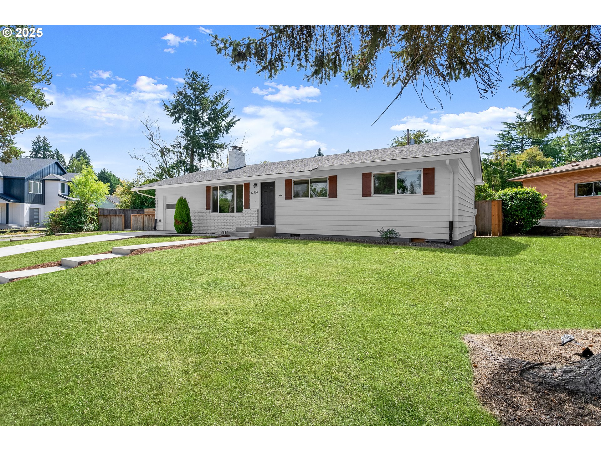 12530 SW BROOKSIDE AVE