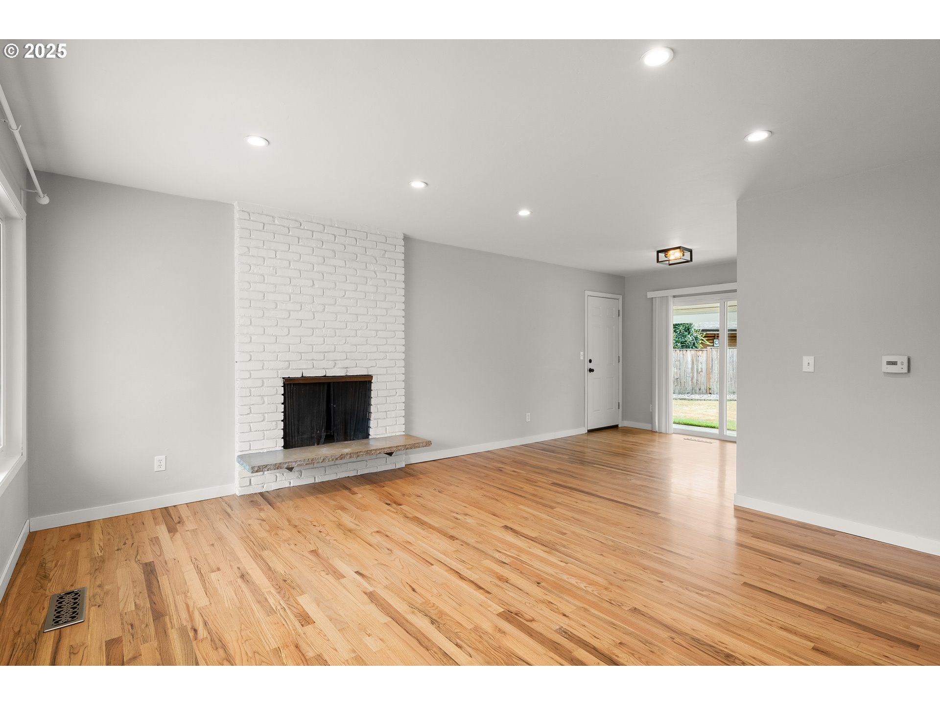 12530 SW BROOKSIDE AVE