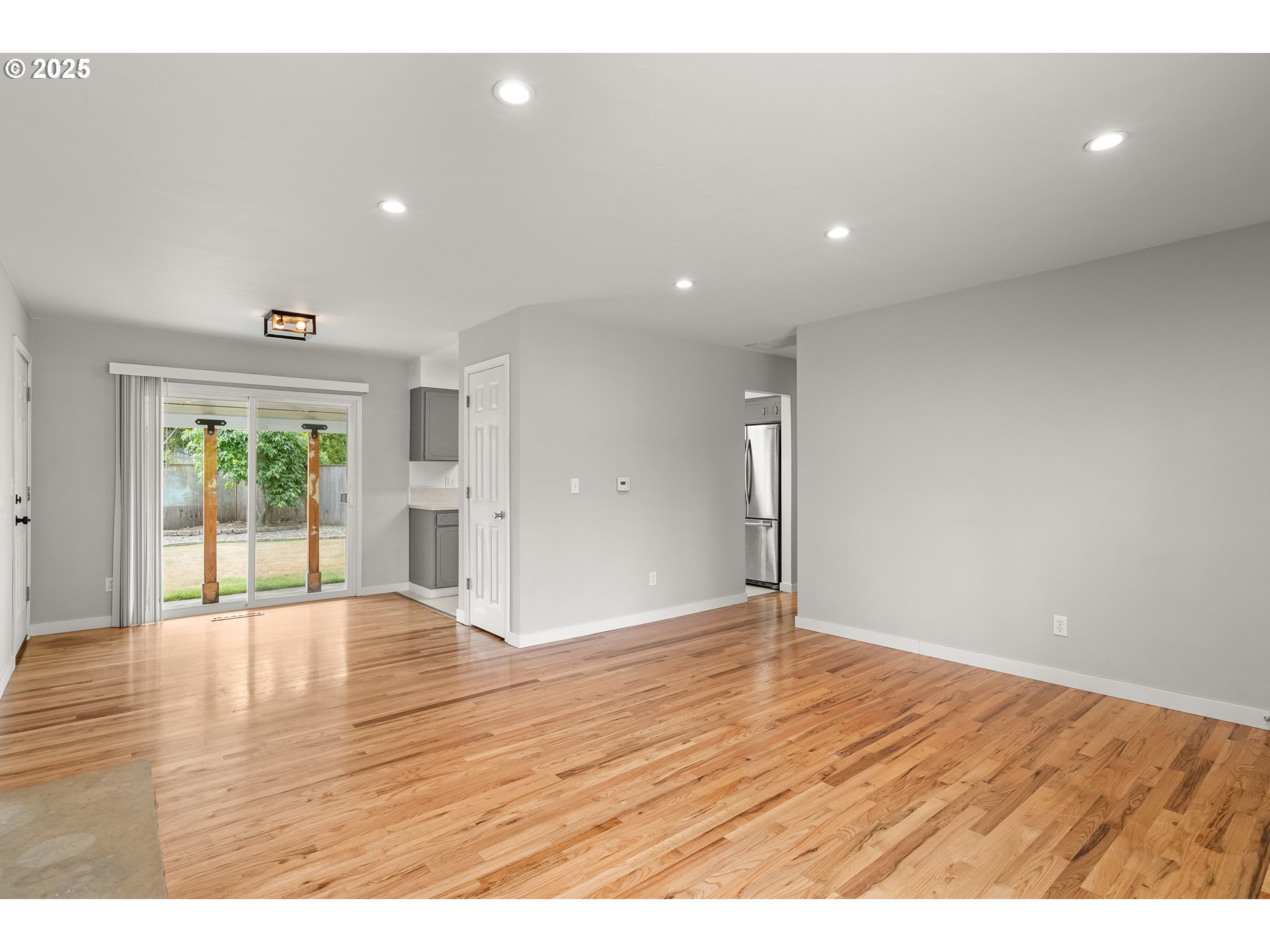 12530 SW BROOKSIDE AVE