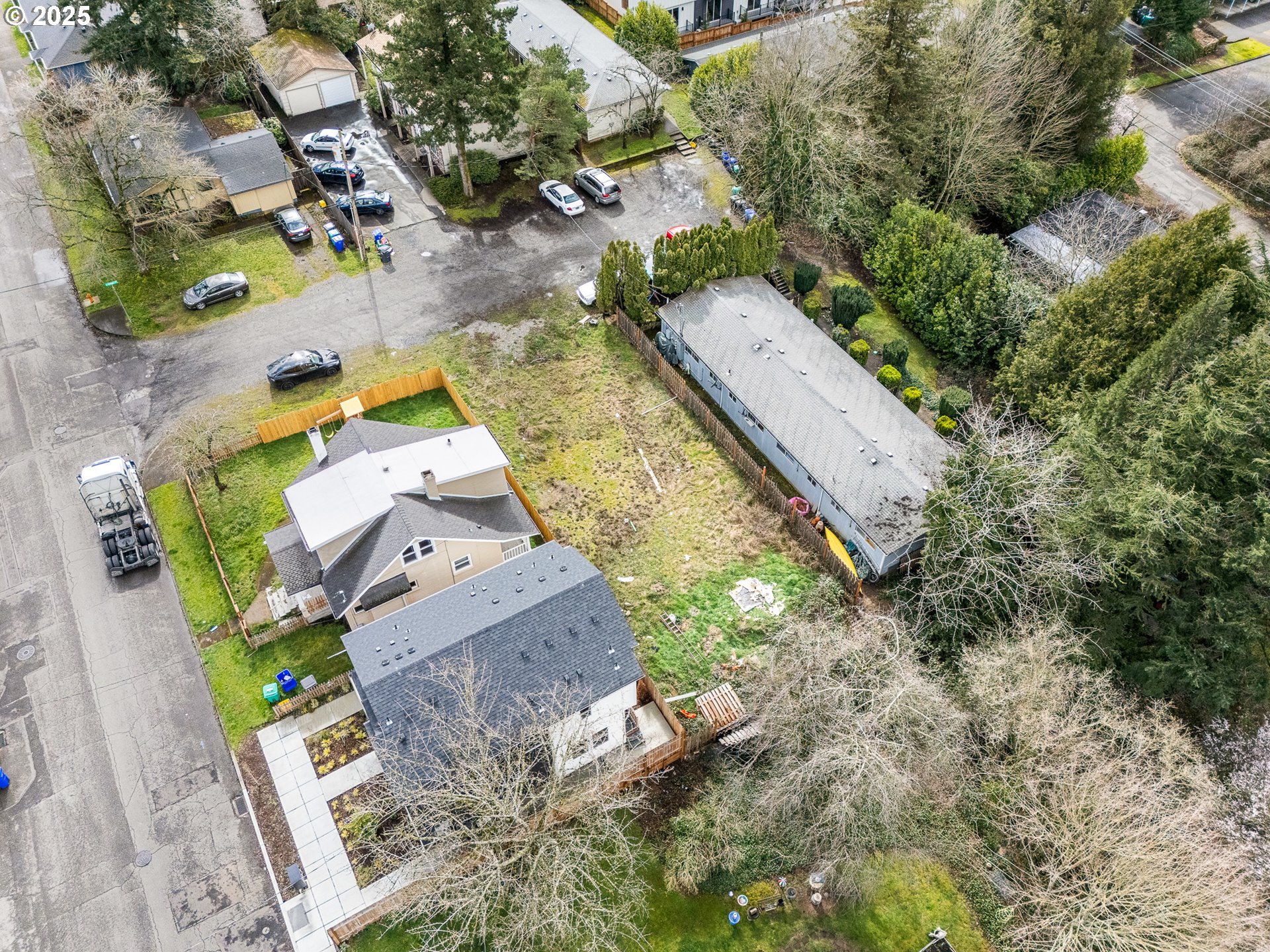 9165 NE OREGON ST, Portland