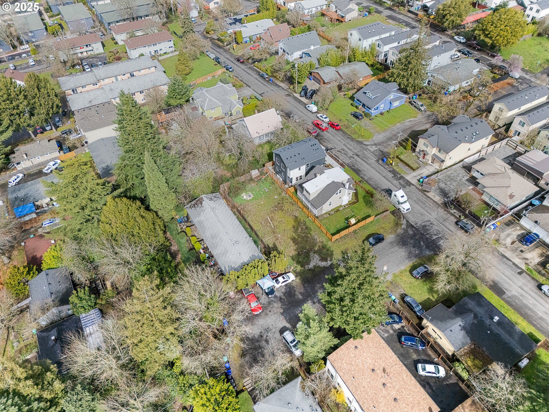 9165 NE OREGON ST, Portland