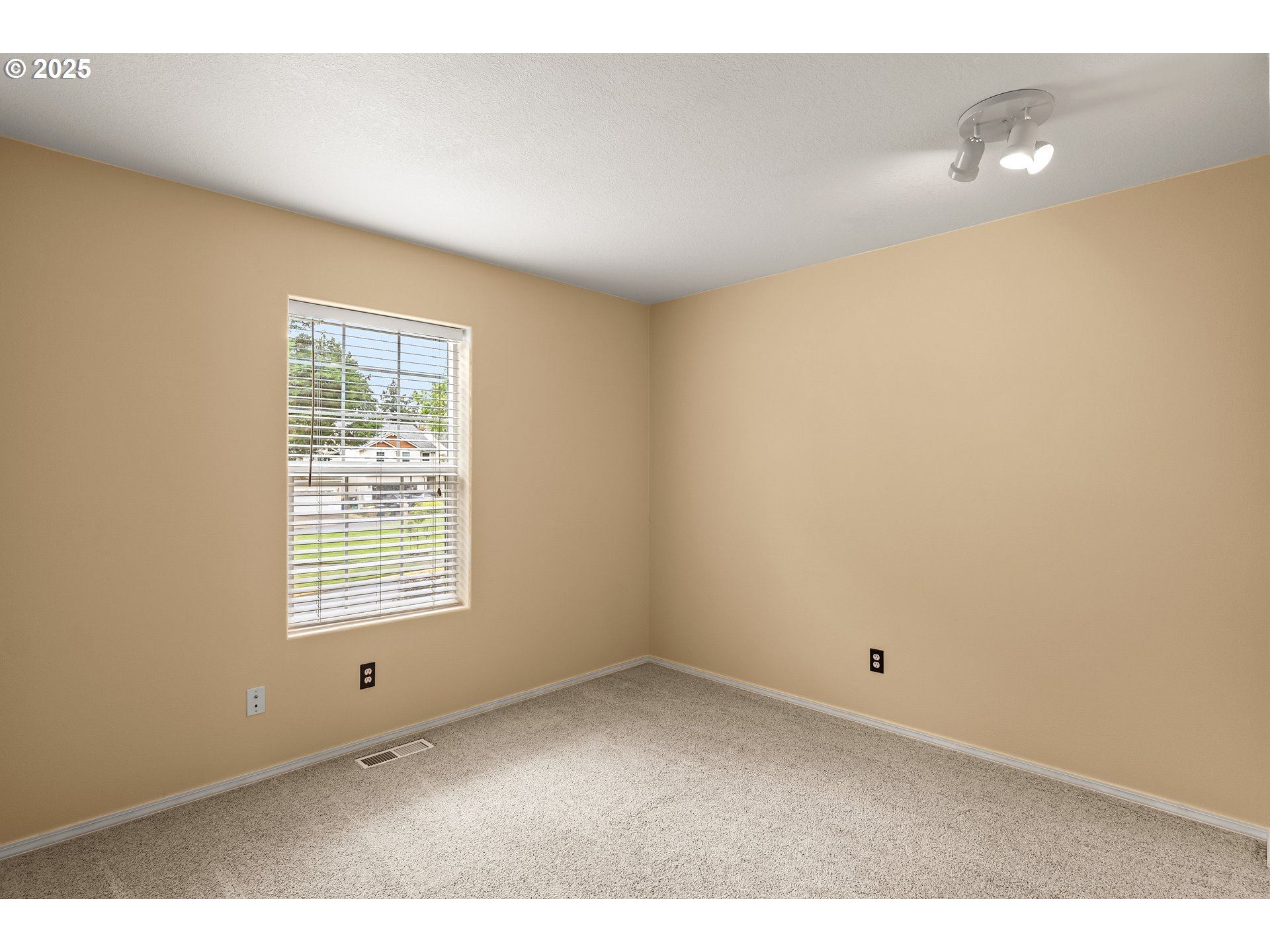 10501 SW COLEMAN LOOP