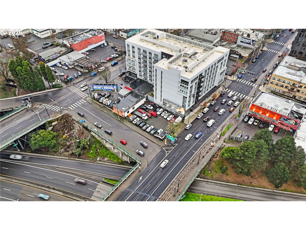 240 NE M L KING BLVD