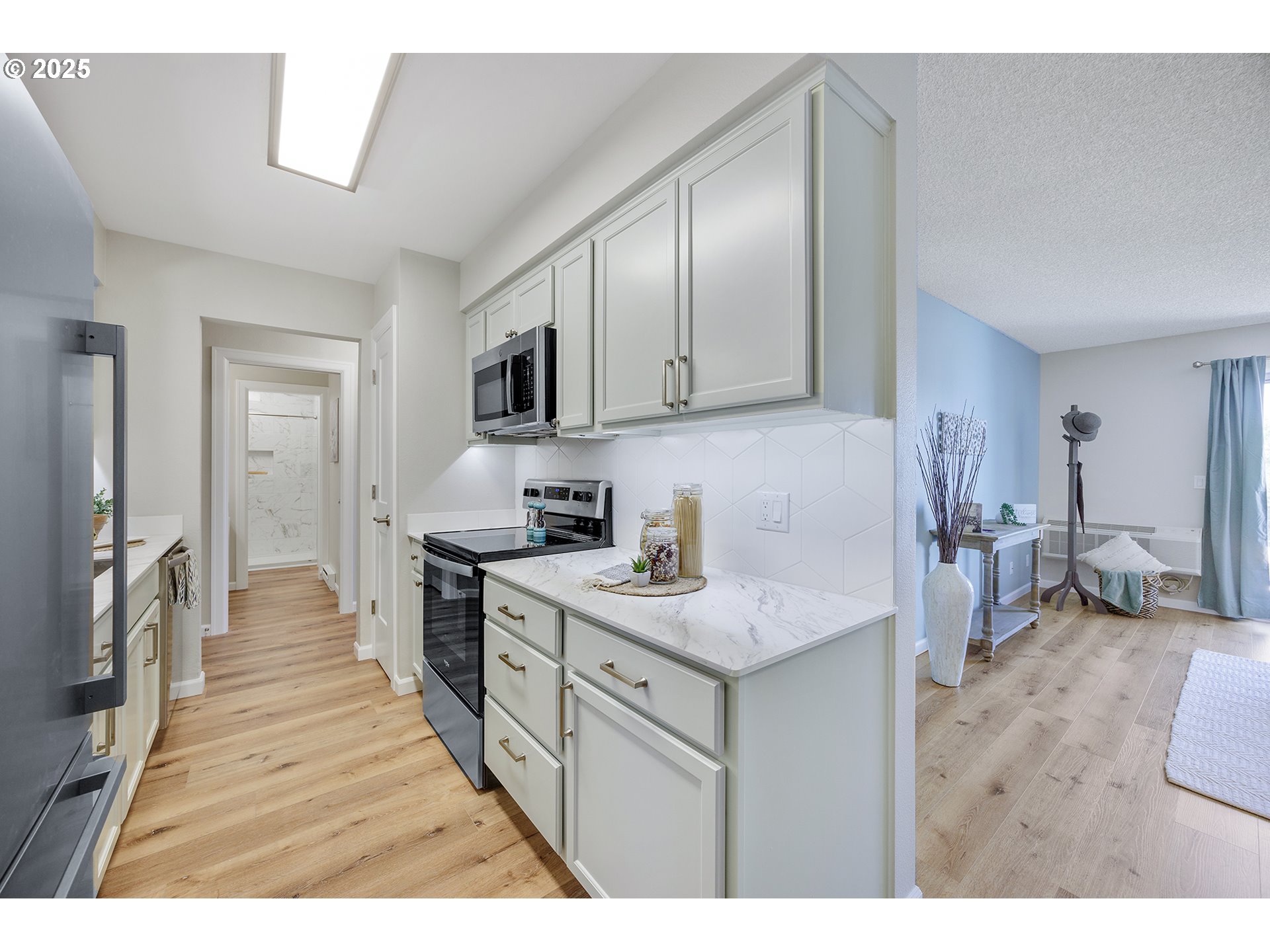 950 Evergreen RD 306